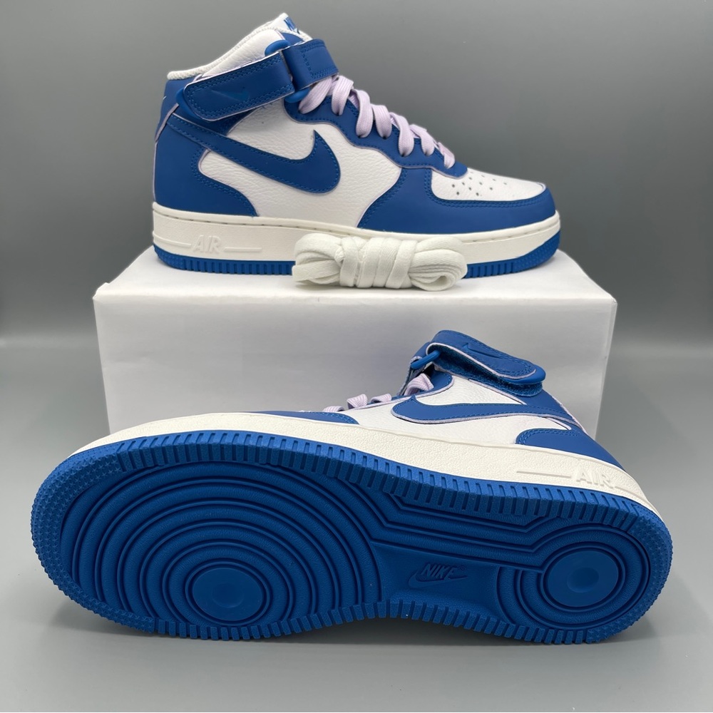 Women's Air Force 1 '07 Mid - Classic White and Military Blue Size 7 - Picture 14 of 14